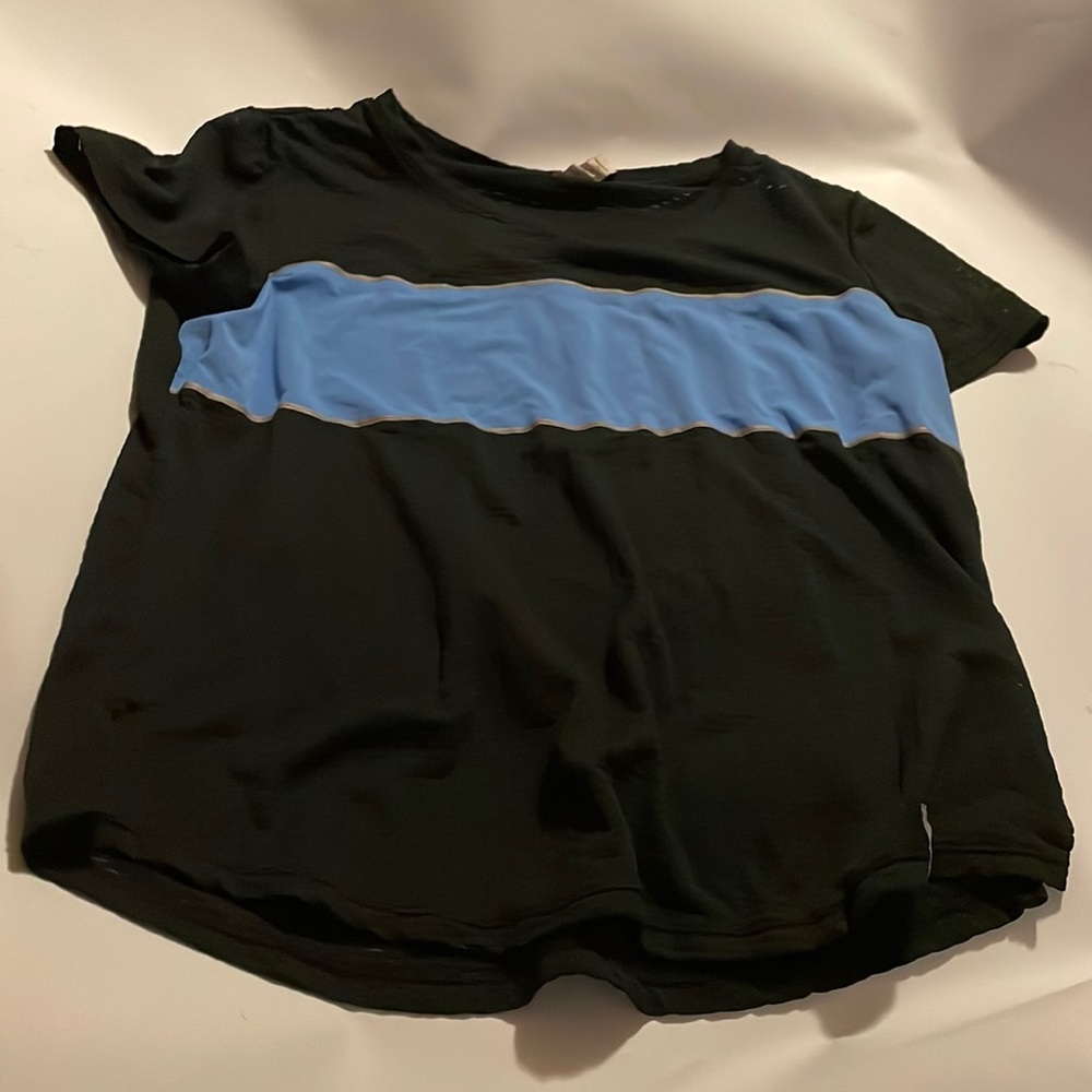 Athletic top/jersey